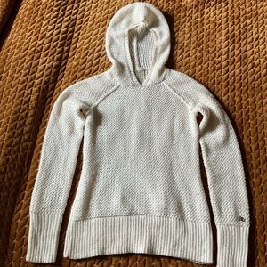 CALIA by Carrie Underwood pullover hooded knit sweater.